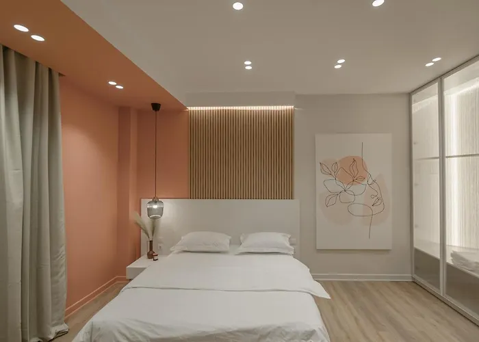 No125 - City Centre Room Apartment